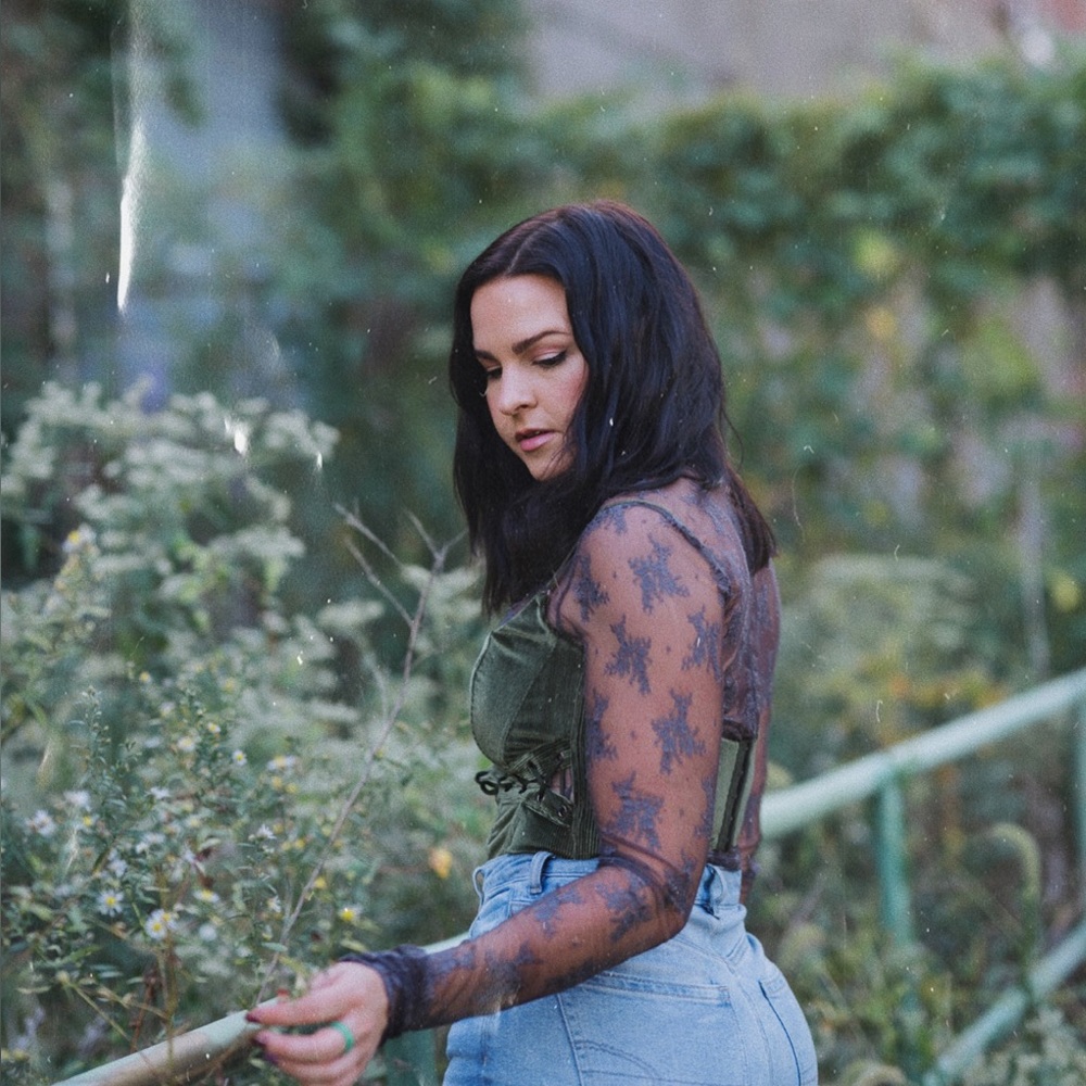 Meet your Posher, Qynne